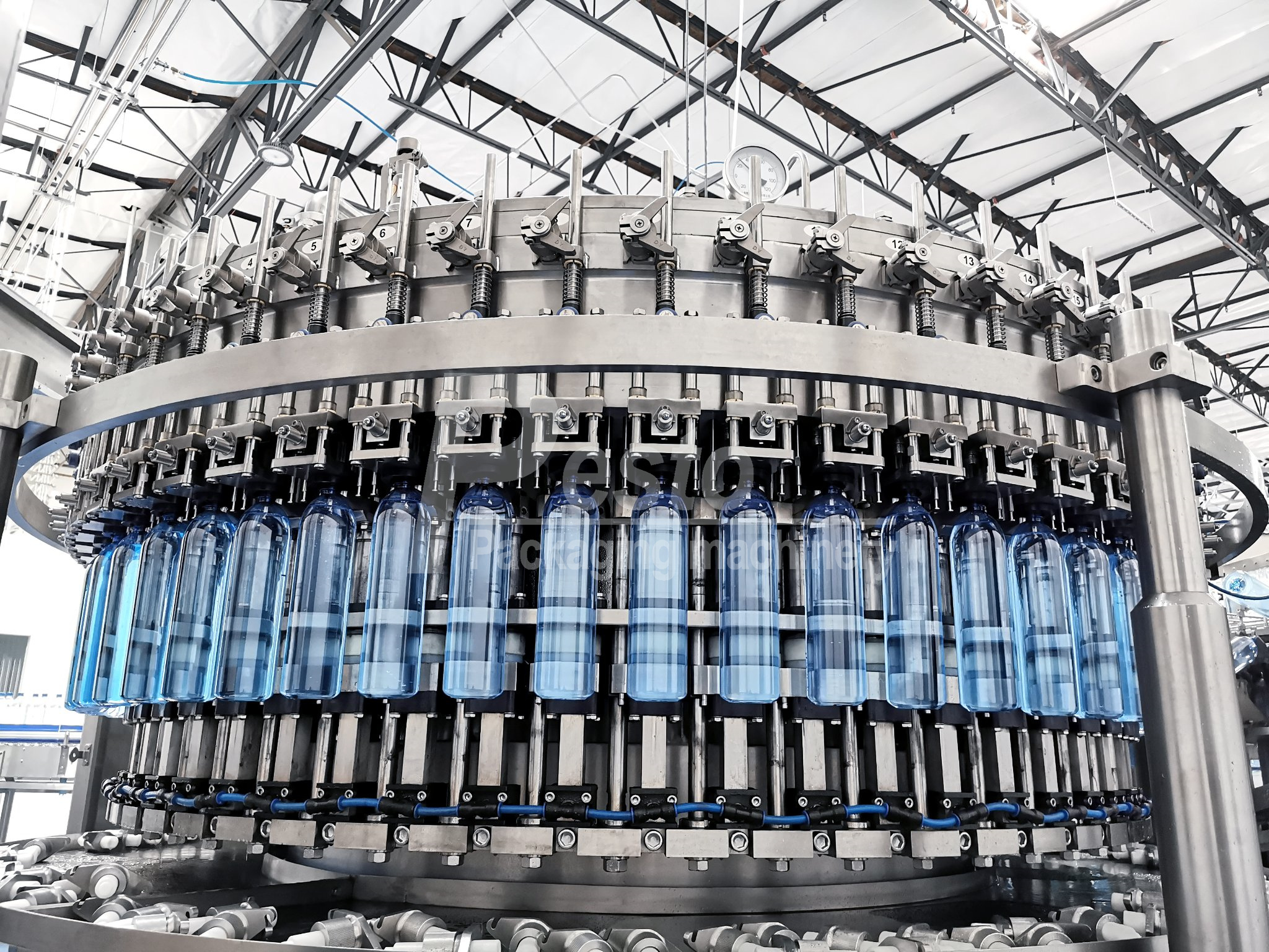 سعر آلة المياه المعبأة في نيجيريا