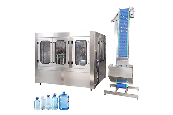 ماكينة تعبئة العصير-ماكينة تعبئة المياه 600X400