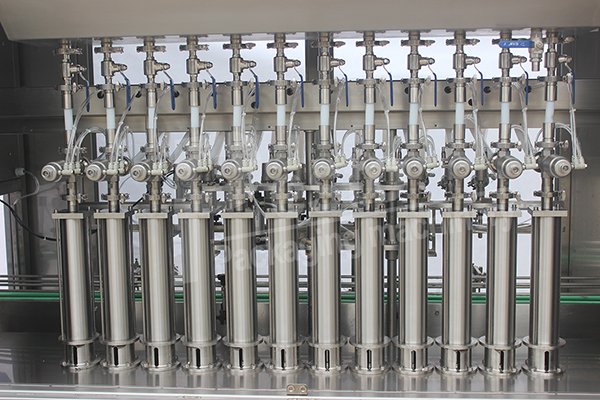 آلة تعبئة زيوت التشحيم